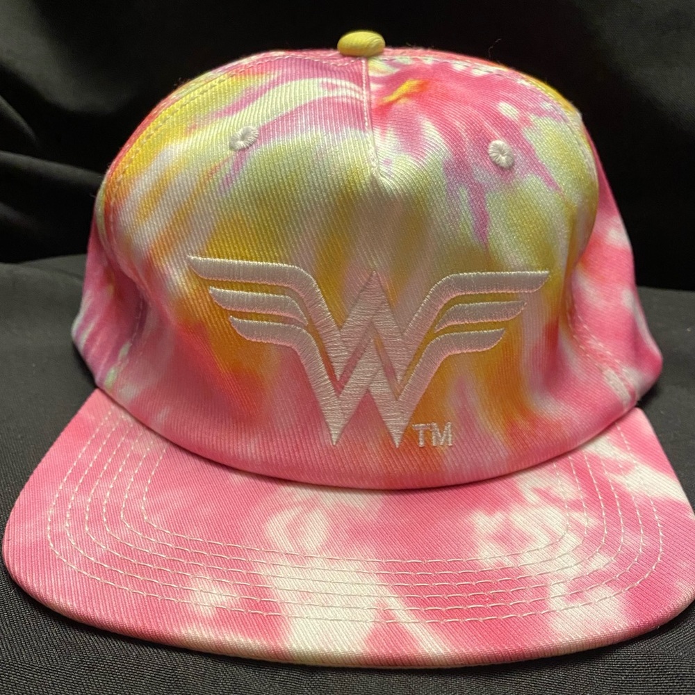DC Comics-Wonder Woman Tie Dye‎ -Plastic Adjustable